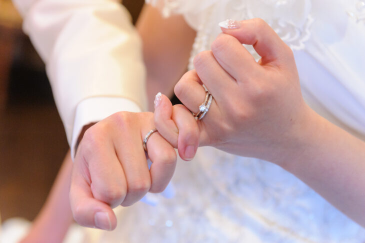 プラチナの婚約指輪と結婚指輪